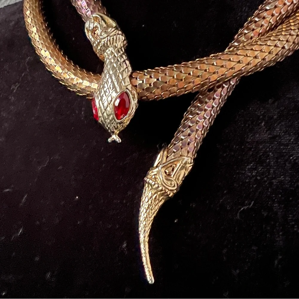 Vintage bronze mesh snake necklace belt - Picture 4 of 11